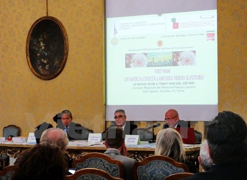 Seminar „Vietnam nach 30 Jahren der Erneuerung“ in Turin - ảnh 1